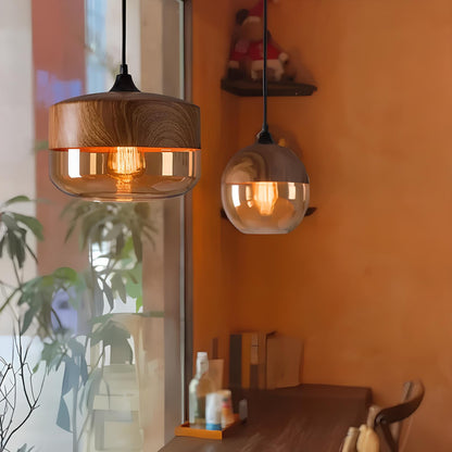 Suspension bois et verre teinte cognac – Luminaire moderne