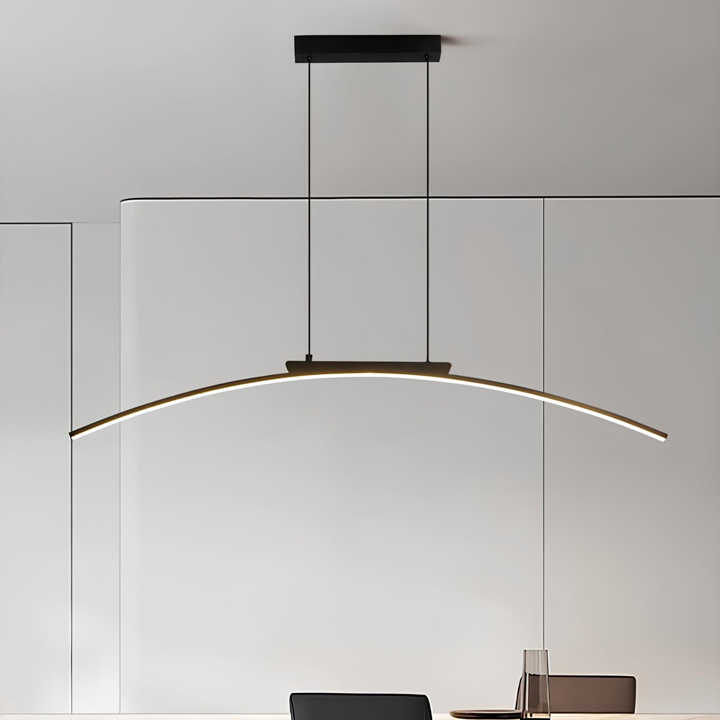 Suspension contemporaine en arc – Luminaire moderne