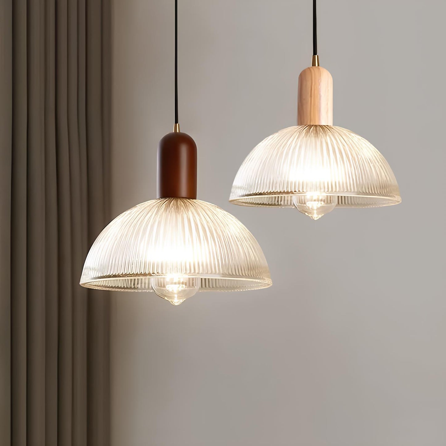 Suspension en Verre et Bois – Luminaire Nordique