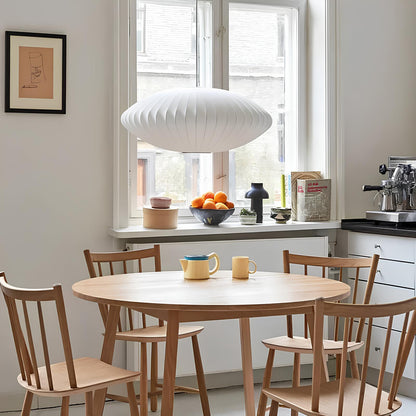 Suspension moderne en métal et soie au design bulle