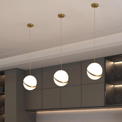 Suspension nordique à bulles blanches – Design moderne et raffiné