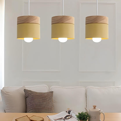 Suspension nordique en bois et couleurs pastel – Design scandinave moderne