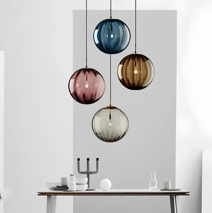 Suspension nordique en verre – Design moderne et coloré