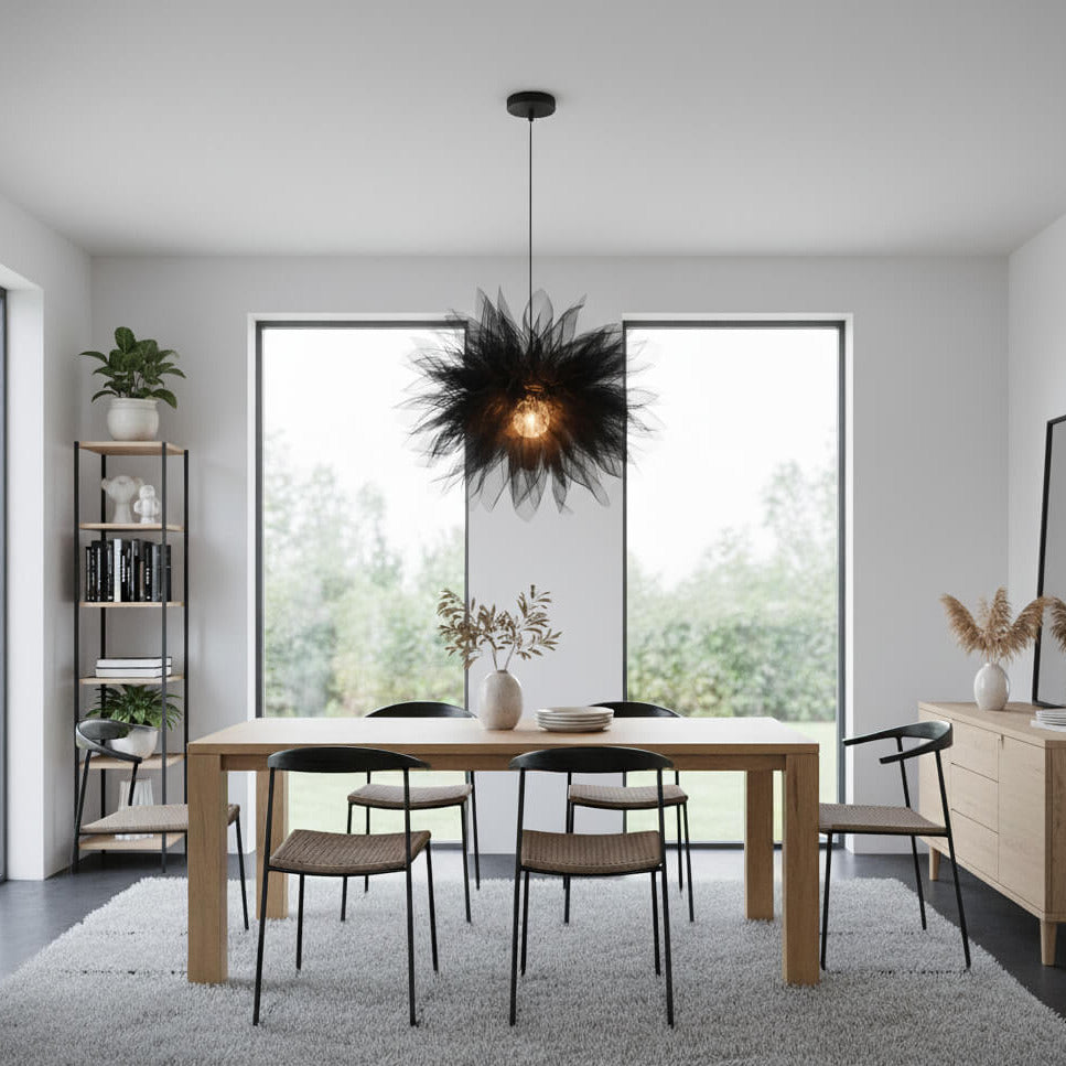 Suspension plume – Design aérien en noir ou blanc